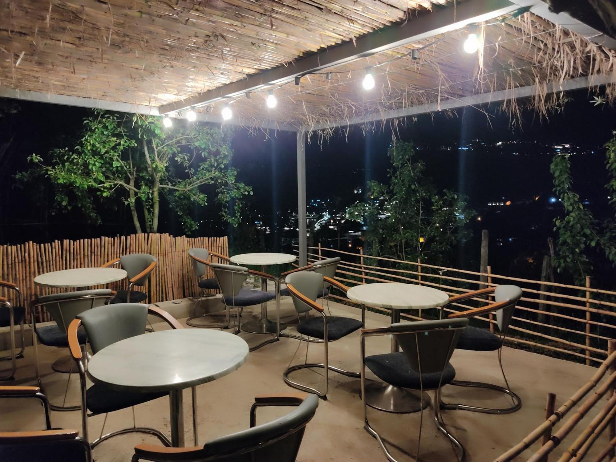 Guest House Pashollari Berat Bagian luar foto