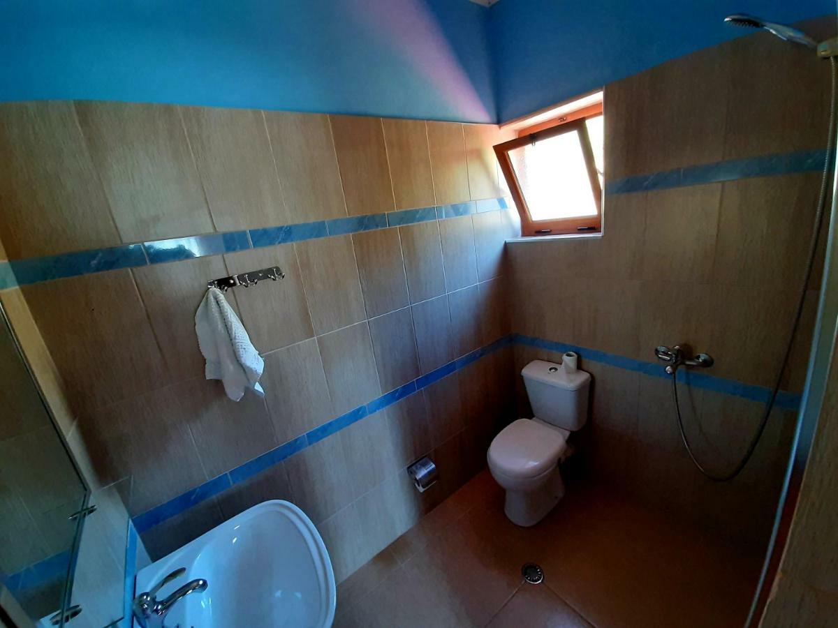 Guest House Pashollari Berat Bagian luar foto